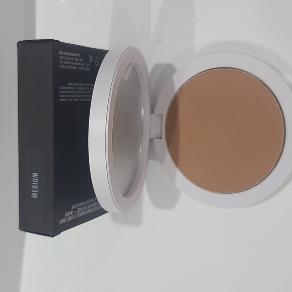 BNIB ✅ CHOOSE: Makeup By Mario SoftSculpt Bronzer ✨ BNIB - Picture 13 of 15